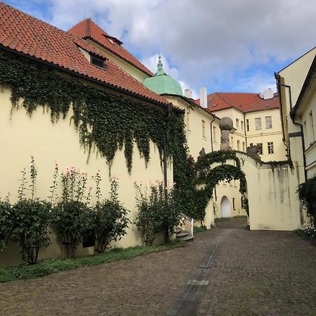 Historic Centre Of Prague Apartment Bagian luar foto